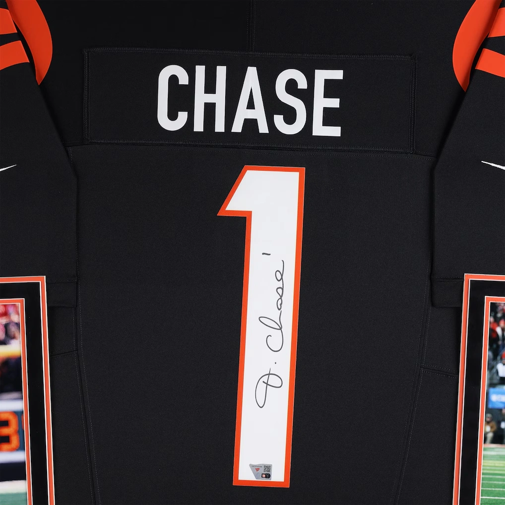 Ja'Marr Chase Cincinnati Bengals Autographed Fanatics Authentic Deluxe Framed Black Nike Limited Jersey