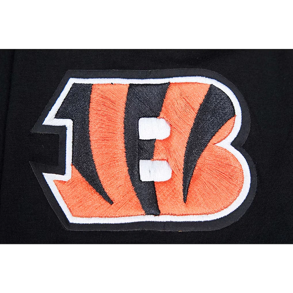 Men's Cincinnati Bengals Ja'Marr Chase Pro Standard Black Player Avatar Graphic T-Shirt