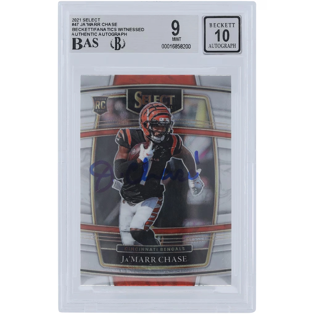 Ja'Marr Chase Cincinnati Bengals Autographed 2021 Panini Select Concourse #47 Beckett Fanatics Witnessed Authenticated 9/10 Rookie Card