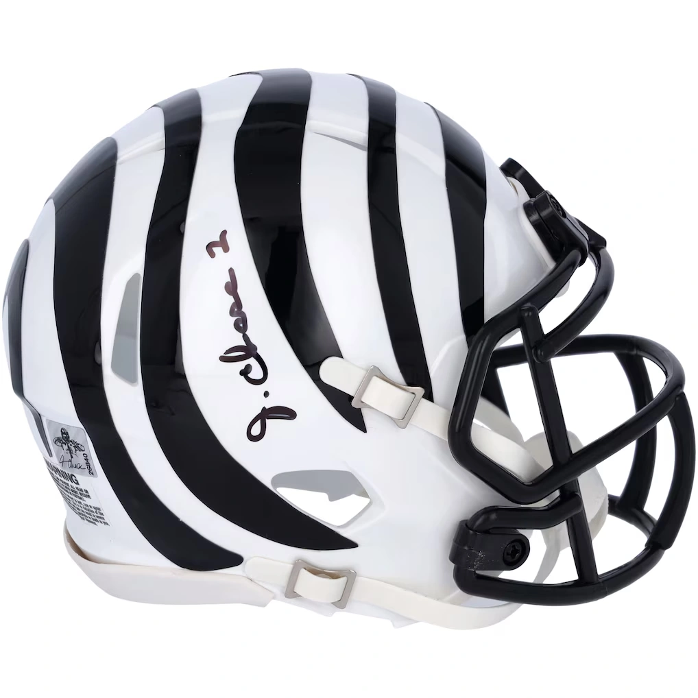 Ja'Marr Chase Cincinnati Bengals Autographed Fanatics Authentic Riddell 2022 On Field Alternate Speed Mini Helmet